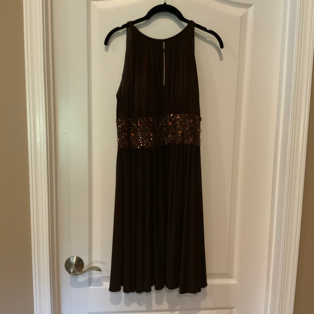 Cocktail dress in brown